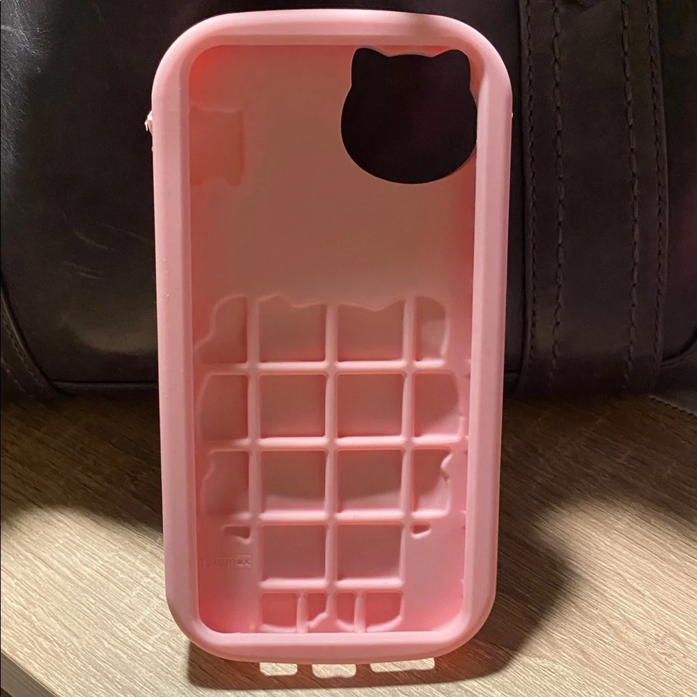 Girly iPhone 11 Pro Max cases EUC